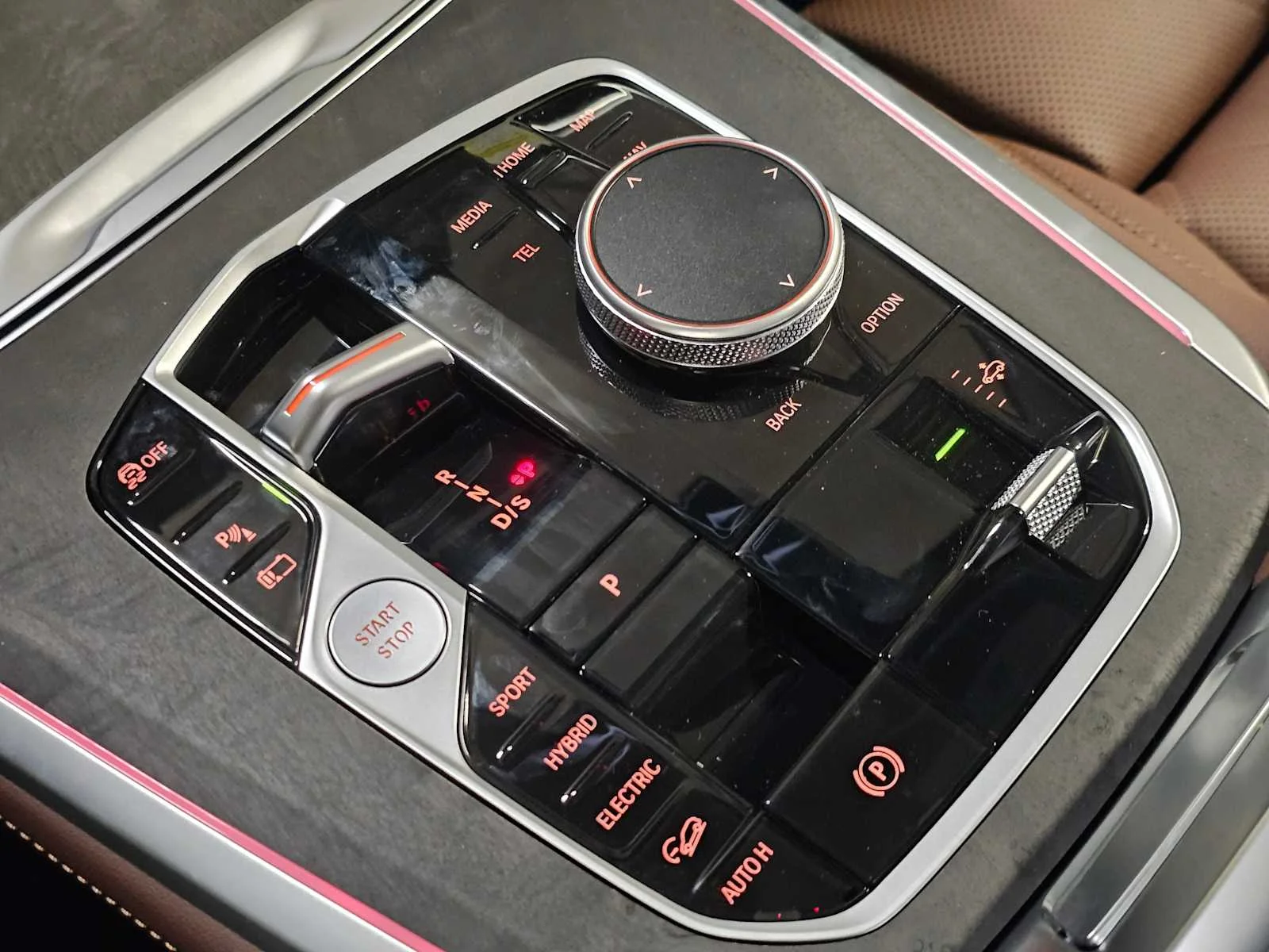 New 2026 Brooklyn Grey Metallic BMW xDrive50e image 21