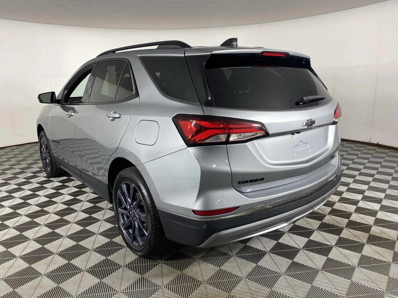 Used 2023 Sterling Gray Metallic Chevrolet RS image 5