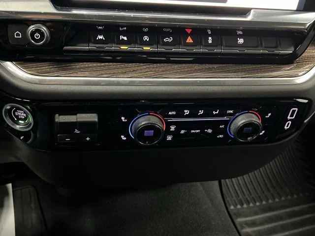 2025 Chevrolet Silverado 1500 LT - Photo 19