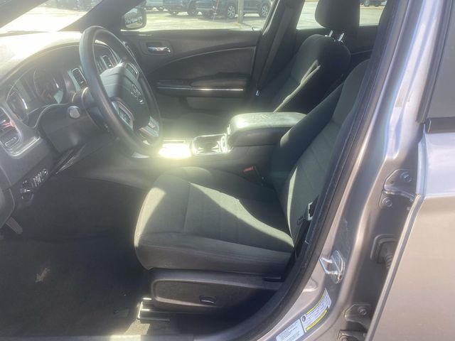Used 2013 Silver Dodge SE image 11