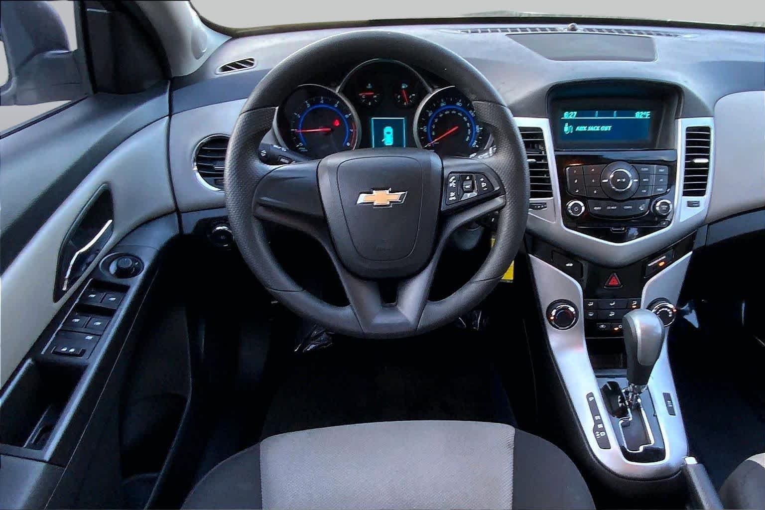 Used 2016 Silver Ice Metallic Chevrolet LS image 6