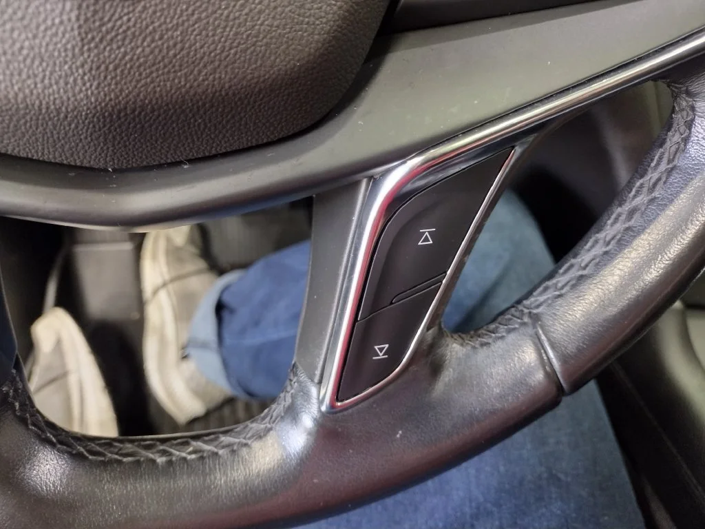 Used 2019 Black Cadillac Luxury image 9