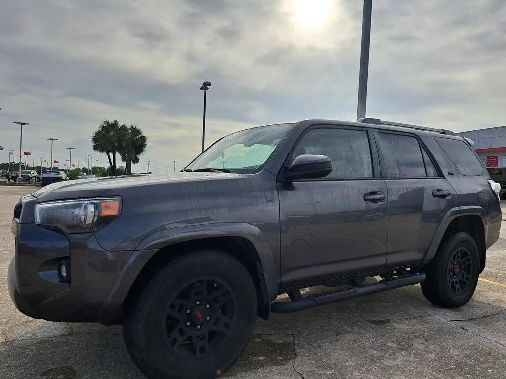2023 Toyota 4Runner SR5 RWD V6's photo