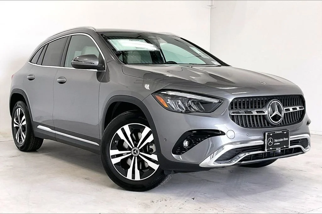 New 2026 Mountain Grey Metallic Mercedes-Benz GLA 250 image 13