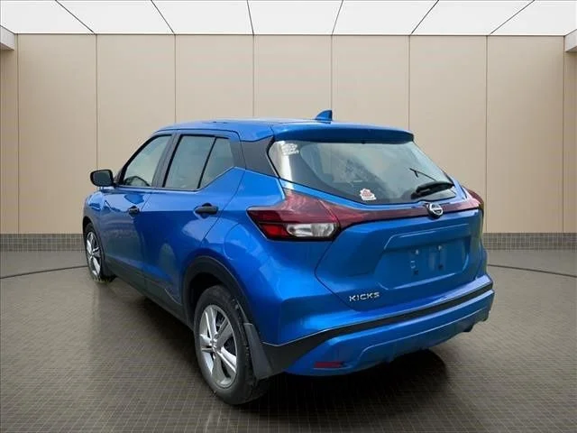 Used 2025 Blue Nissan S image 18
