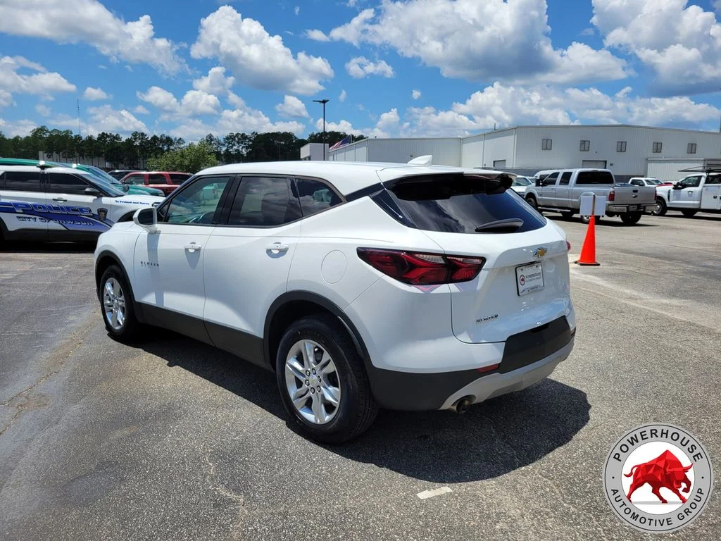 Used 2020 White Chevrolet LT image 3