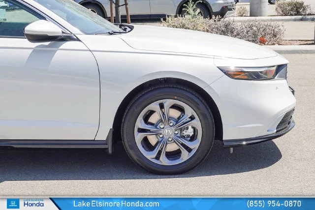 New 2026 Platinum White Pearl Honda EX-L Hybrid image 7