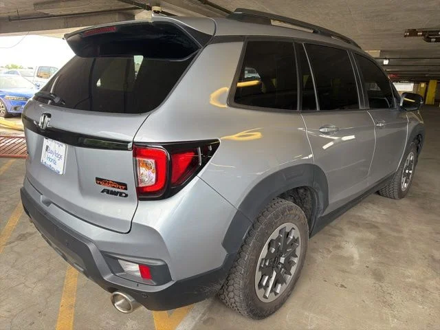 Used 2024 Gray Honda TrailSport image 4