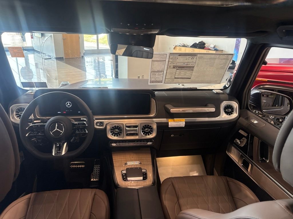 New 2026 MANUFAKTUR Exclusive Brilliant Blue Magno Mercedes-Benz AMG® G 63 SUV image 16