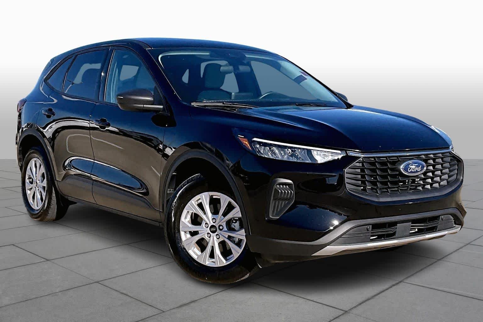 Used 2025 Agate Black Ford Active image 4