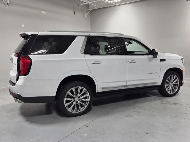 Used 2021 White GMC Denali image 14