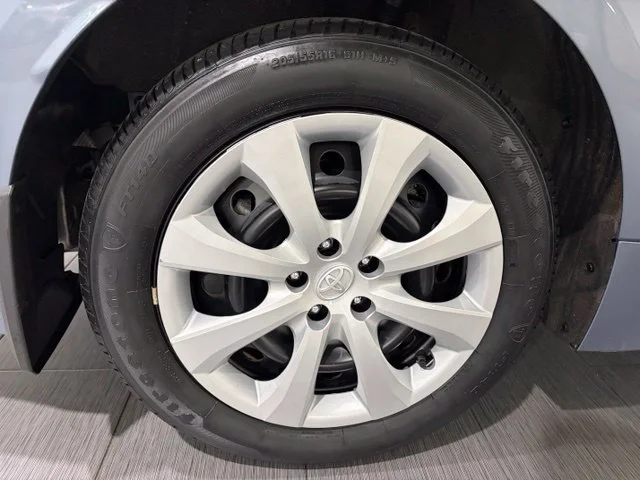 Used 2024  Toyota LE image 24