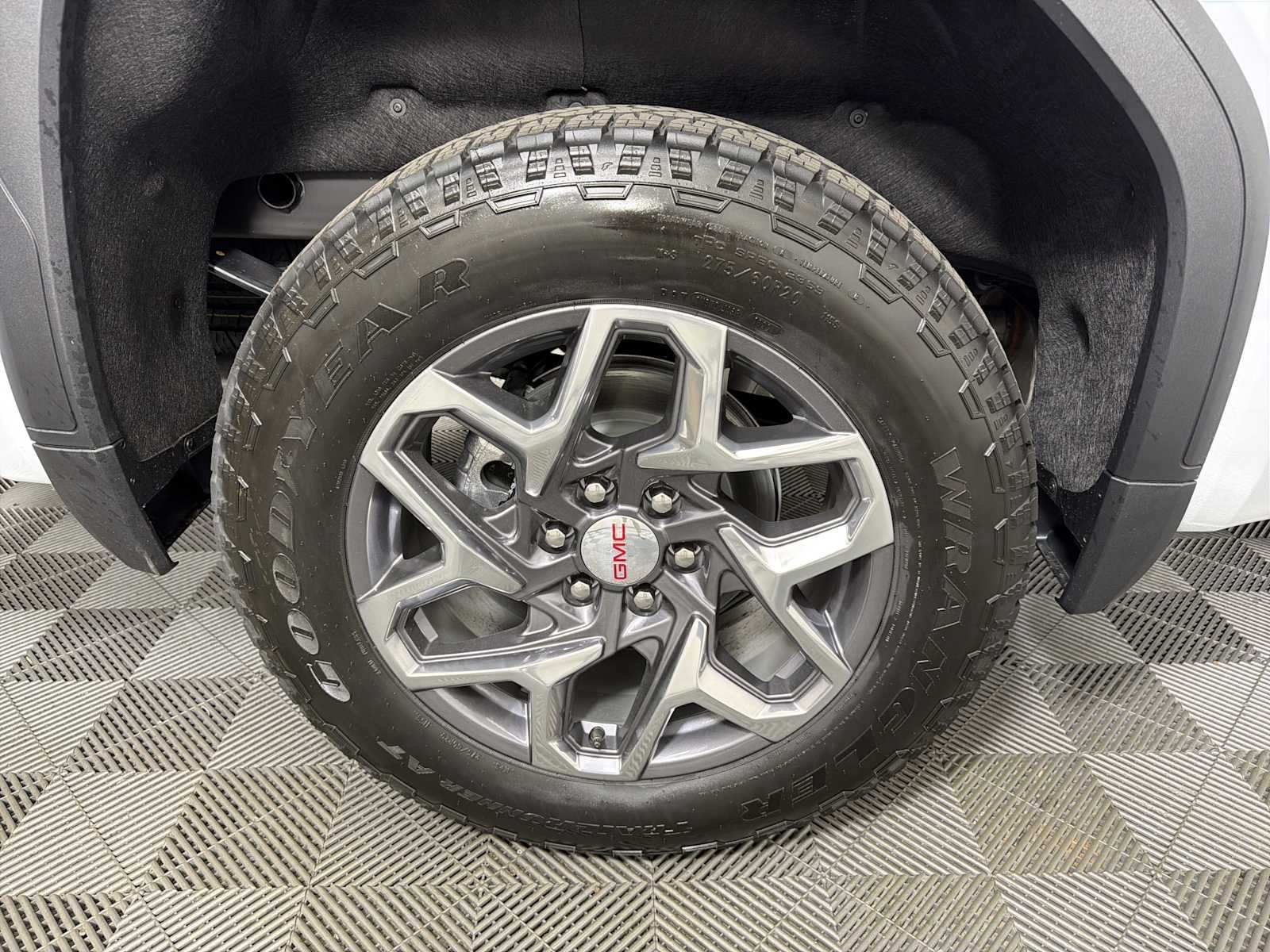 2026 GMC Sierra 1500 SLT - Photo 15