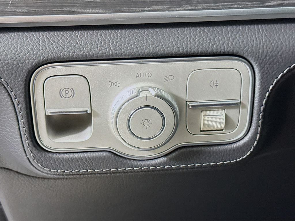 New 2026 MANUFAKTUR Alpine Grey Mercedes-Benz GLS 450 image 10