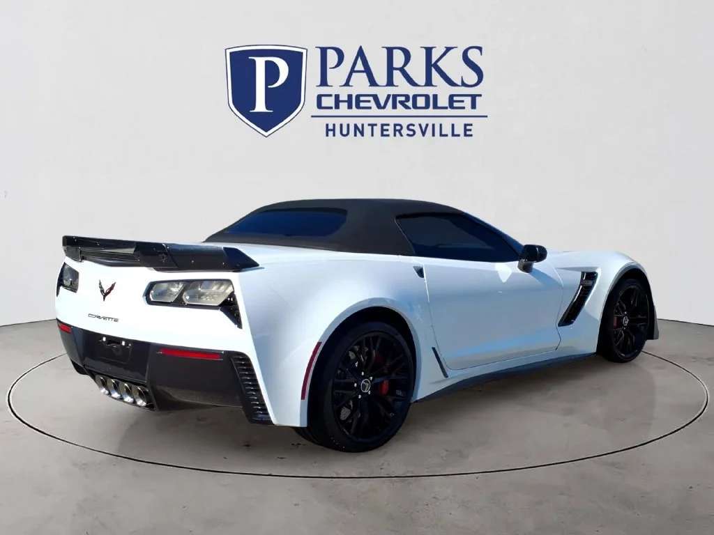 Used 2015 ARCTIC WHITE Chevrolet Z06 3LZ image 32