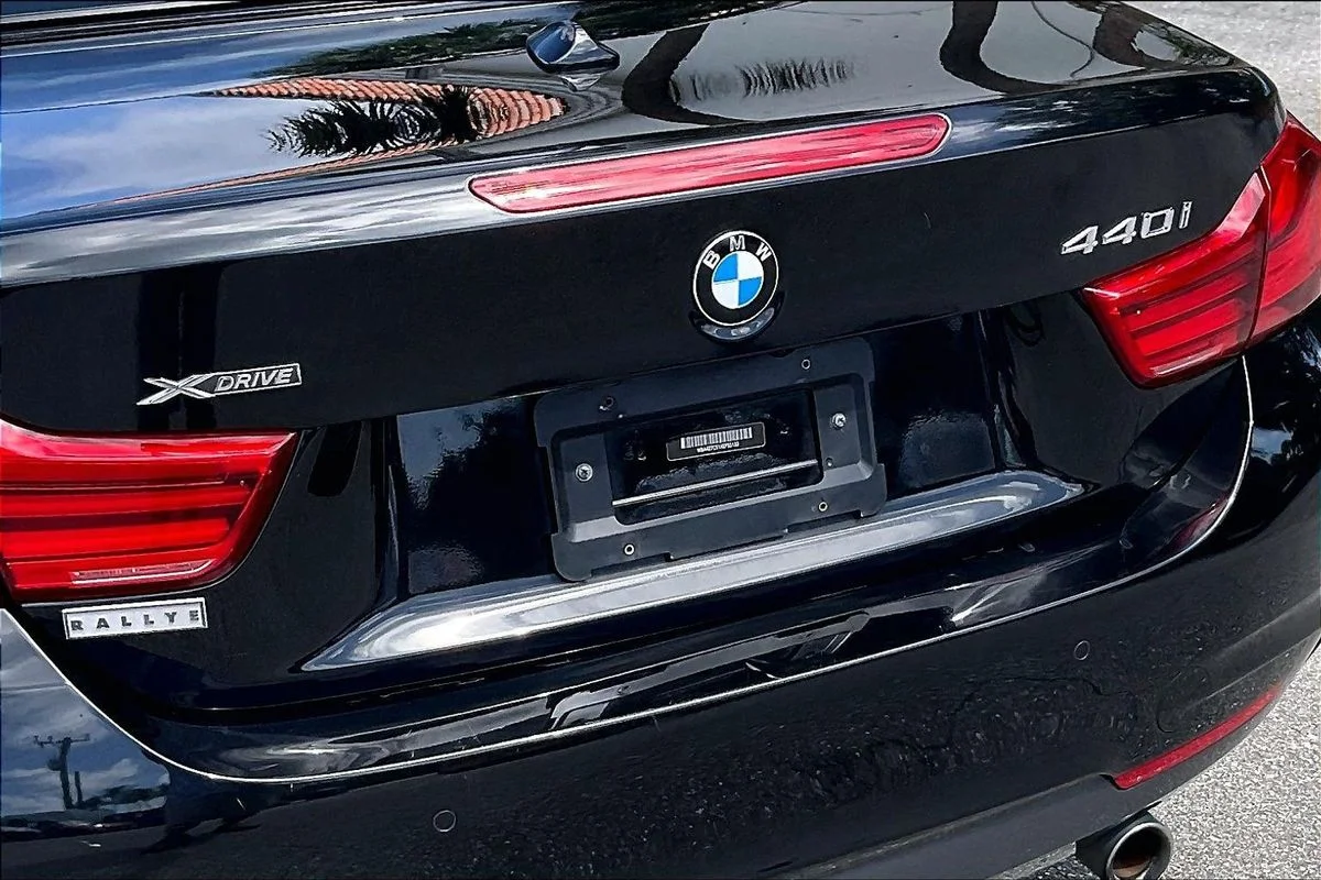 Used 2019 Black BMW xDrive image 23