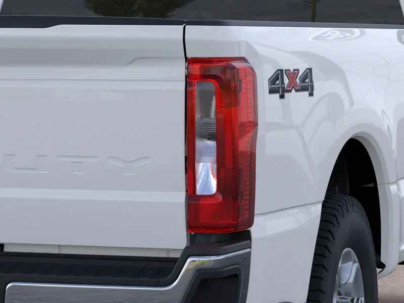New 2026 Oxford White Ford F-250® XLT image 21