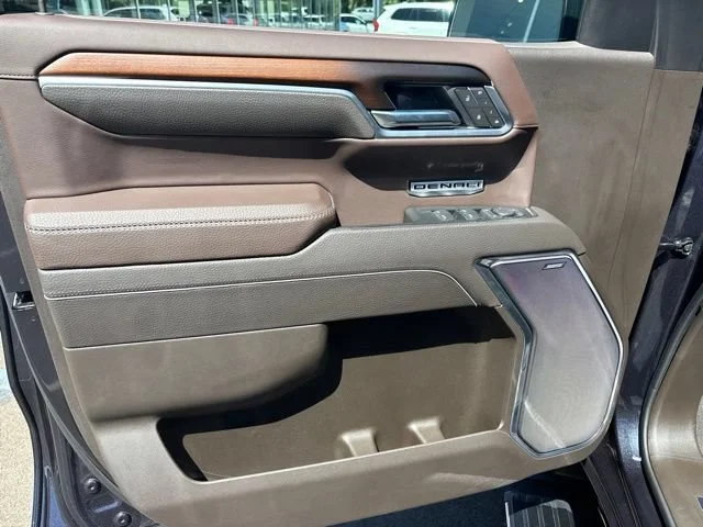 Used 2025 Titanium Rush Metallic GMC Denali image 17