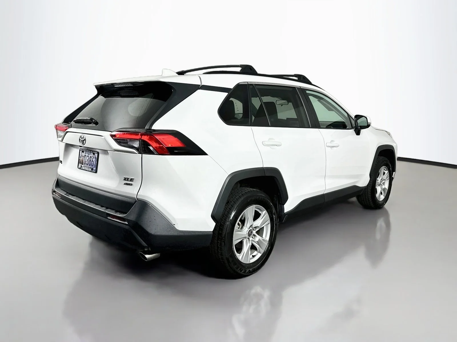 Used 2021 Super White Toyota XLE image 7