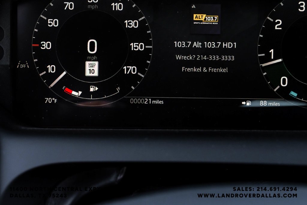 Used 2026 Santorini Black Metallic Land Rover Landmark image 17