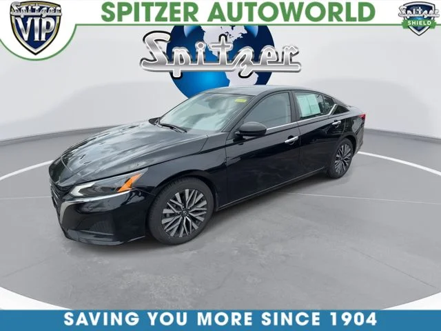 Used 2024 Black Nissan 2.5 SV image 4