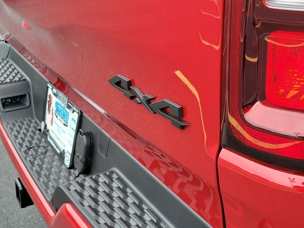 New 2026 Molten Red Pearl-Coat Exterior Paint RAM Express image 6
