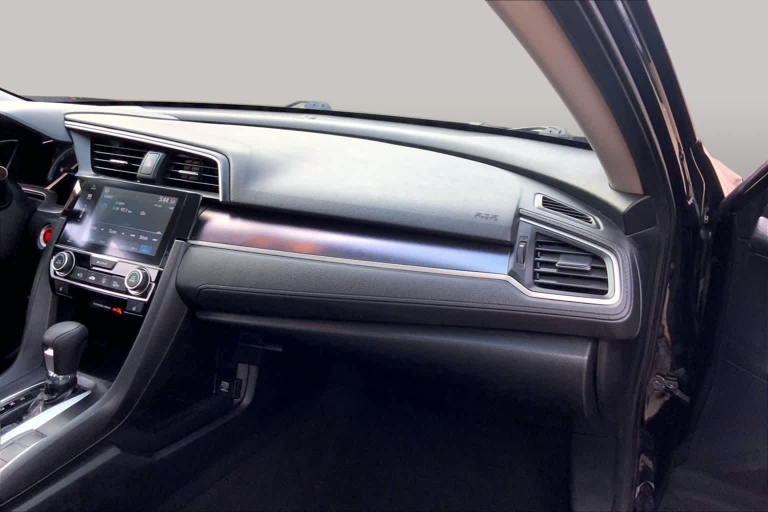 Used 2016  Honda EX-T image 18