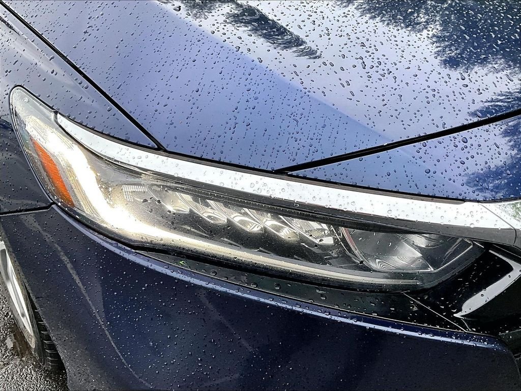 Used 2019 Blue Honda LX image 32