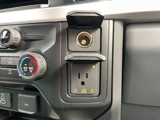2025 Ford F-350 Super Duty Chassis Cab XL - Photo 28