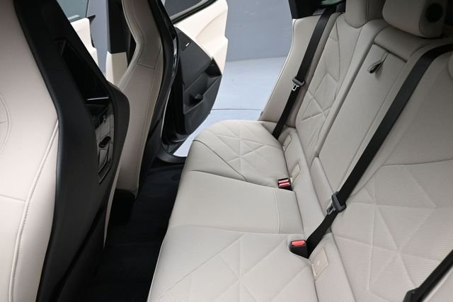 Used 2024 Black BMW xDrive50 image 16