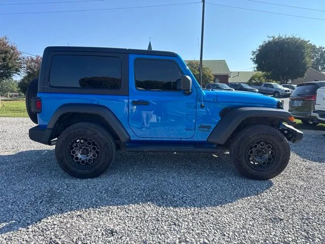 Used 2021 Blue Jeep Sport image 8