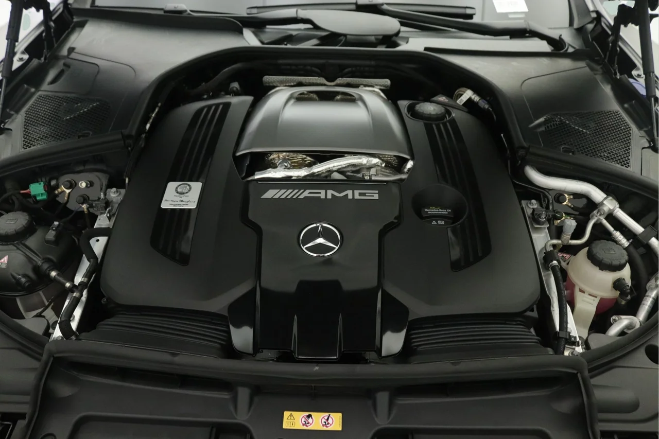 New 2026 Obsidian Black Metallic Mercedes-Benz S 63 E AMG® 4MATIC® image 10