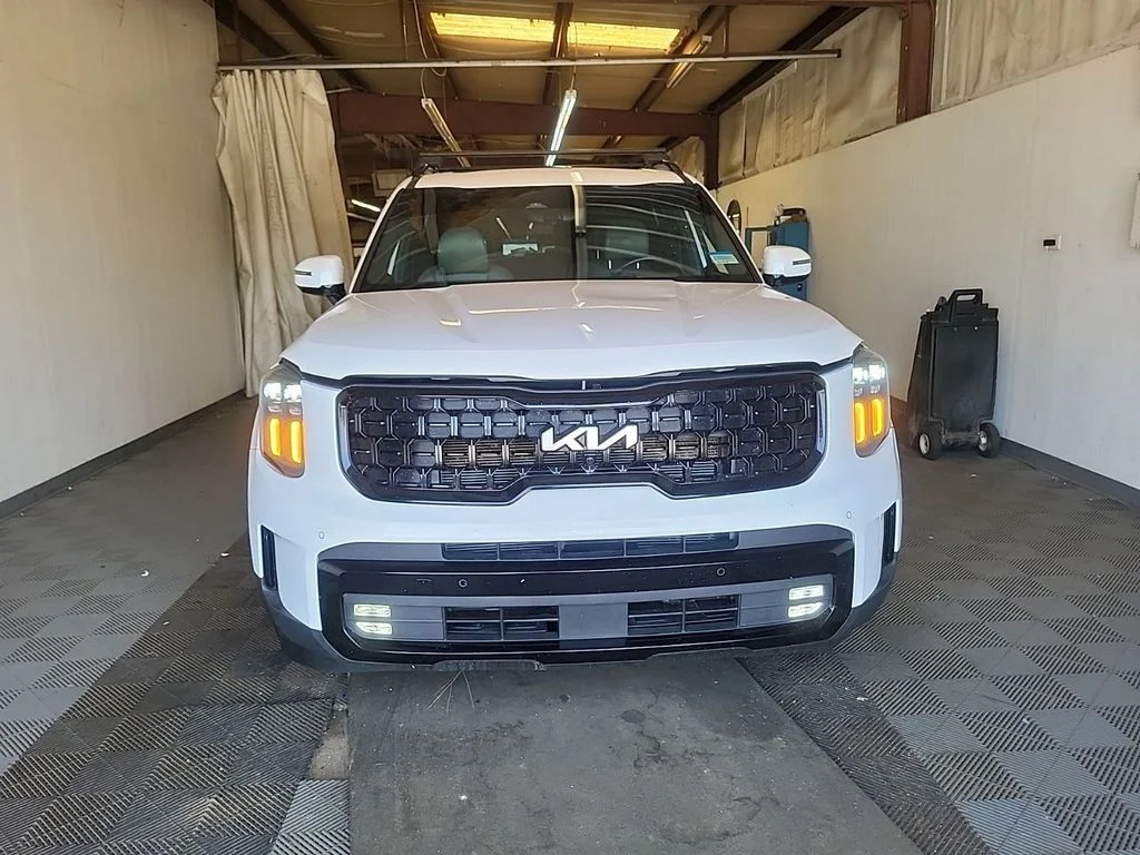 Used 2024 White Kia SX-Prestige X-Line image 3