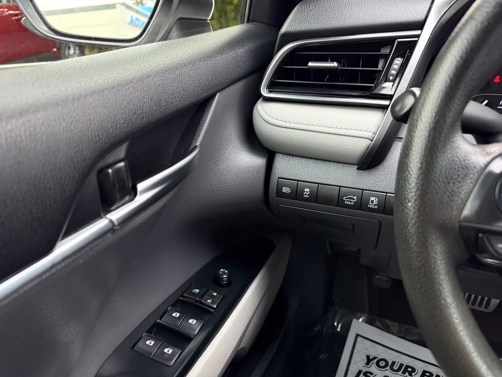 Used 2019 Super White Toyota LE image 25