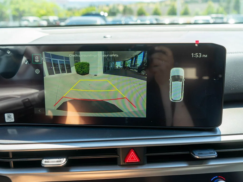 New 2026 Glacial White Pearl Kia S image 23