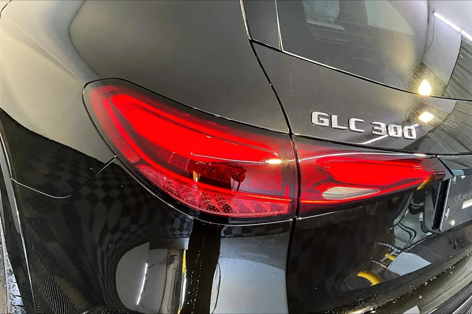 New 2026 Obsidian Black Metallic Mercedes-Benz GLC 300 image 5