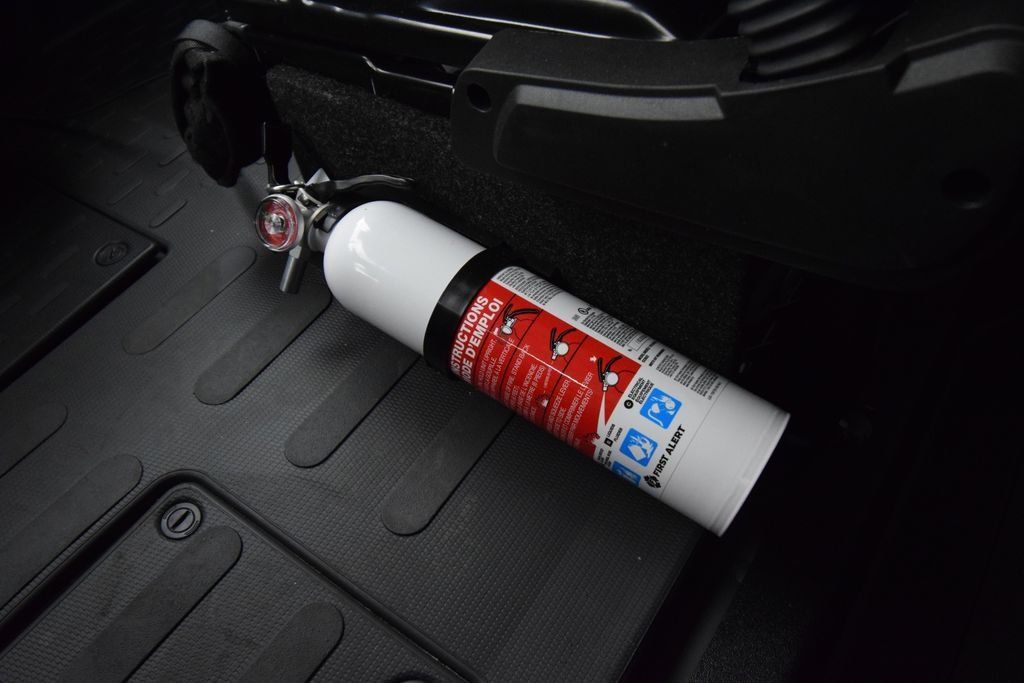 New 2026 Bright White Clearcoat RAM High Roof image 43