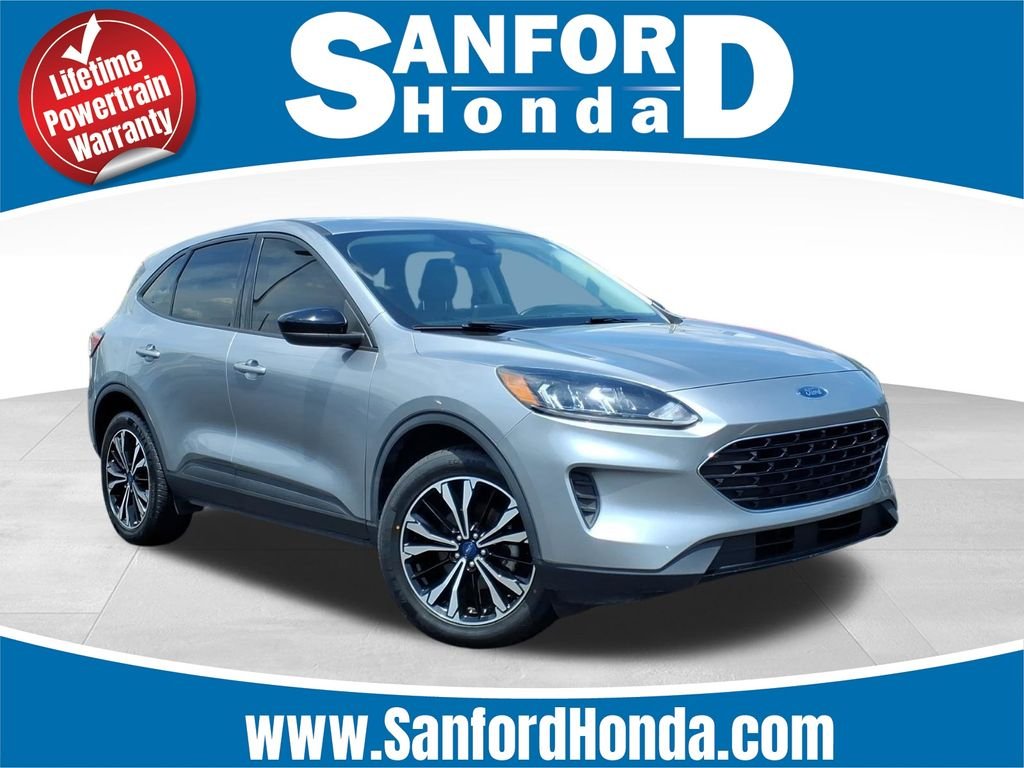 Used 2022 Silver Metallic Ford SE image 1