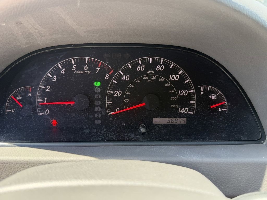 Used 2006  Toyota  image 26
