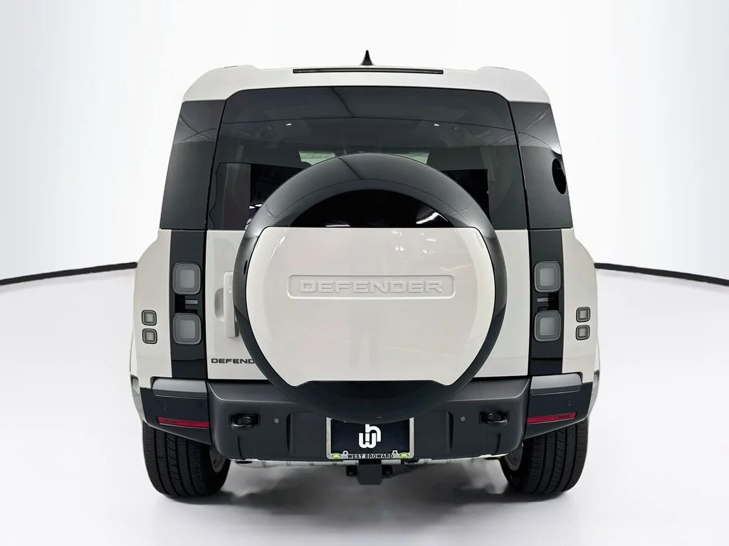 New 2026 Borasco Grey Land Rover X-Dynamic SE image 6