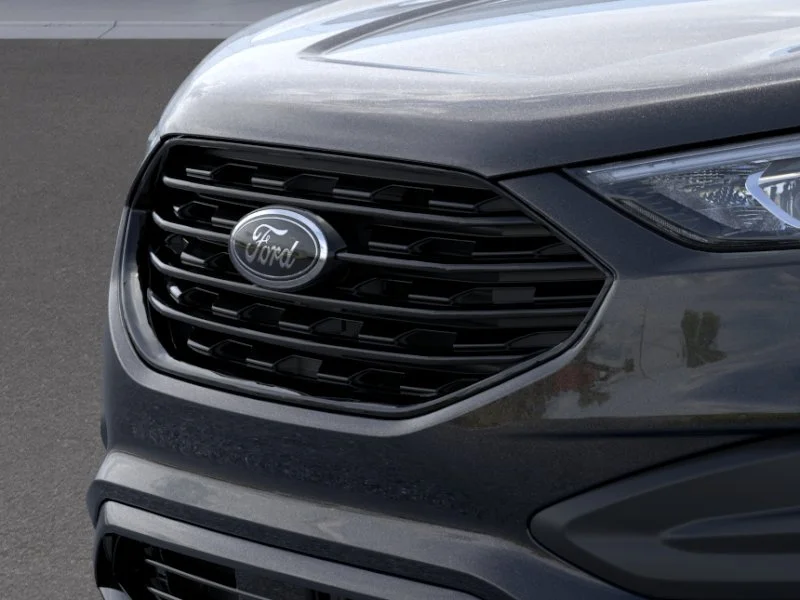 2024 Ford Edge SE - Photo 17