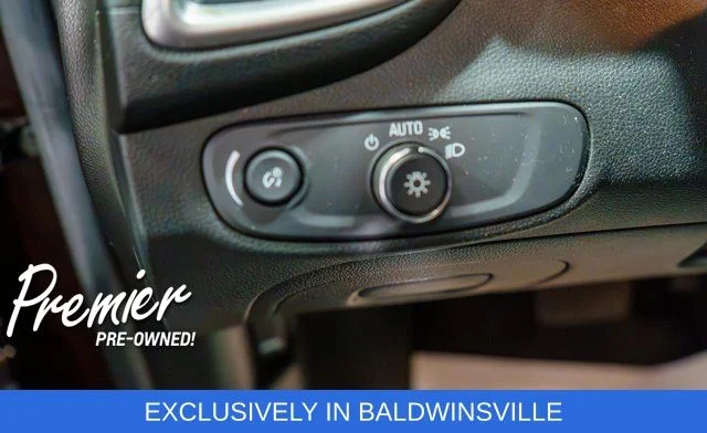 Used 2022 Red Chevrolet LT image 18
