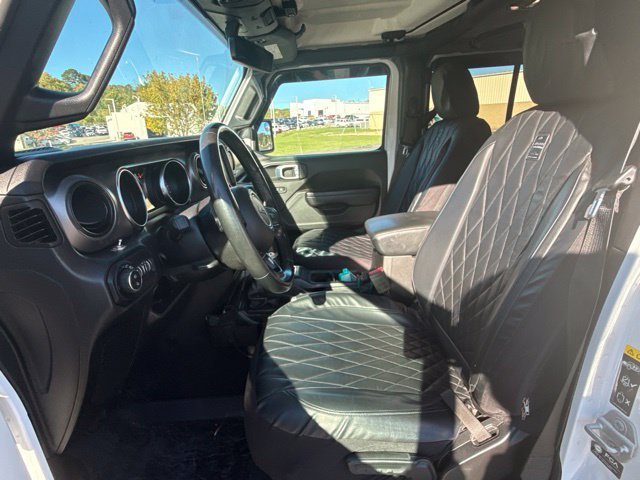 Used 2022 White Jeep Sport image 10