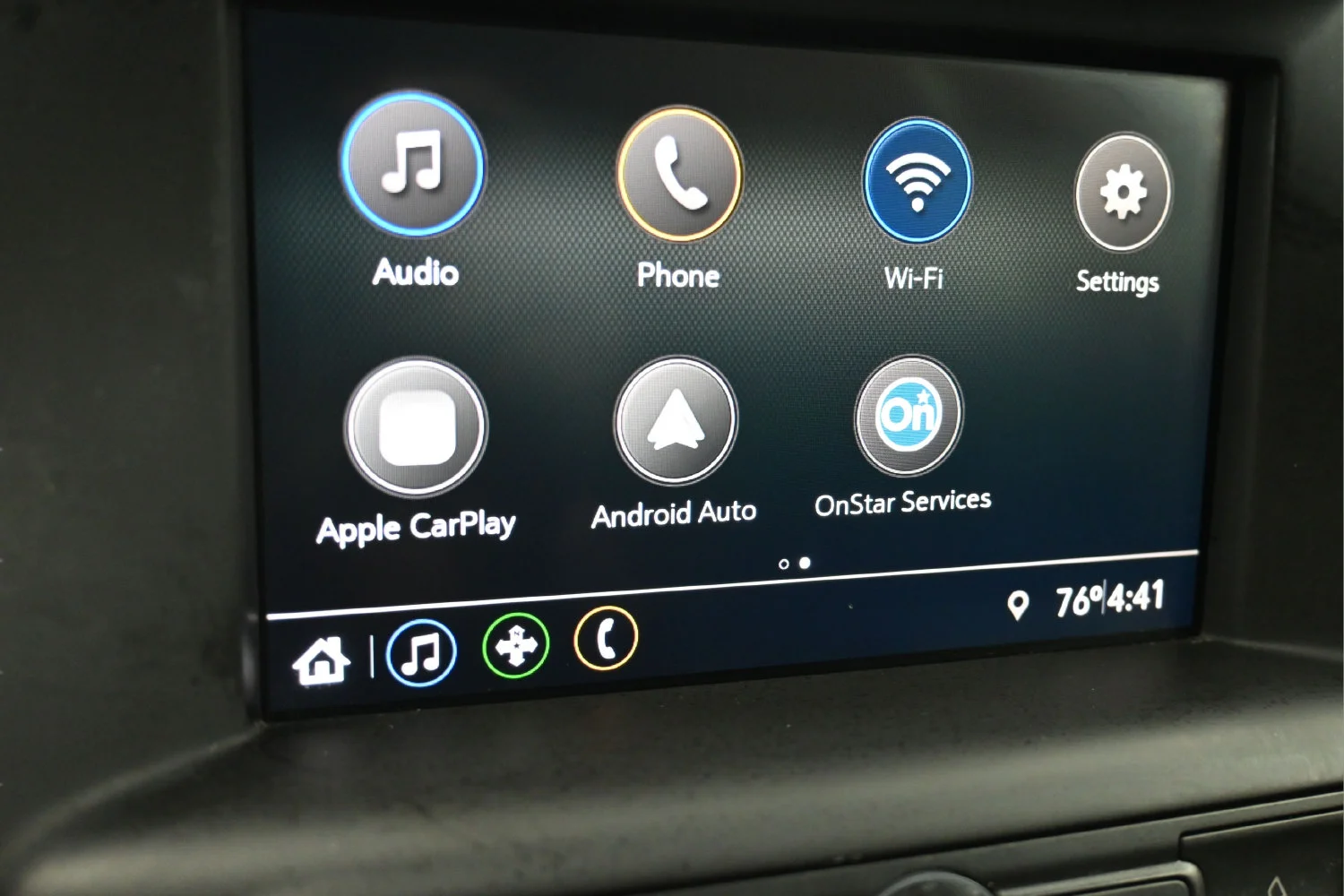 Used 2020 Ebony Twilight Metallic GMC SLE image 19