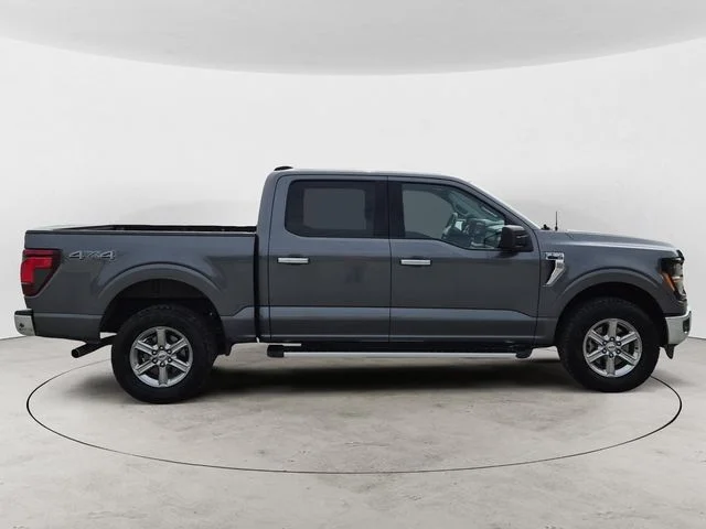 Certified Used 2025 Gray Ford XLT image 4