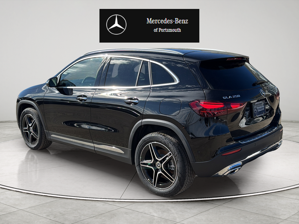 Used 2026 Black Mercedes-Benz GLA 250 image 3