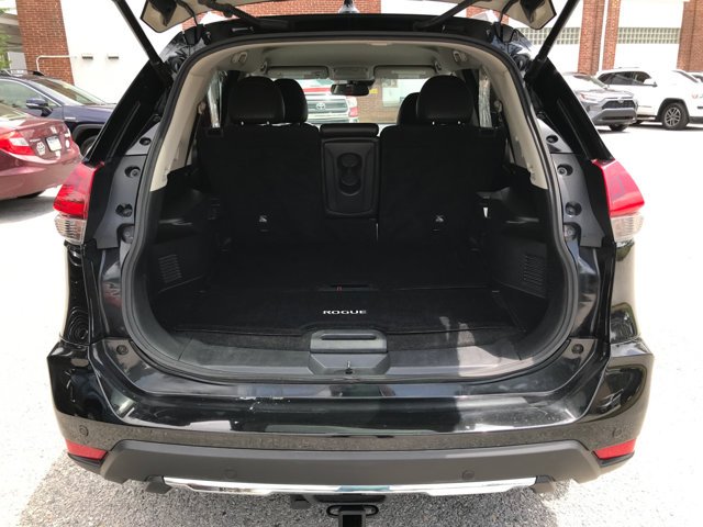 Used 2019 Magnetic Black Pearl Nissan SL image 25