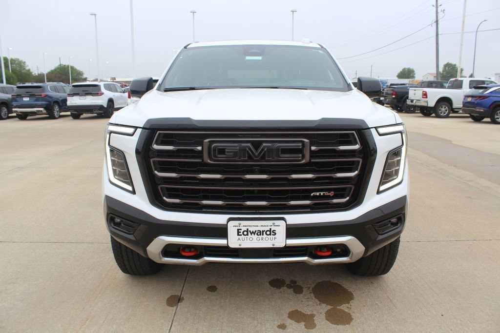 2026 GMC Yukon AT4 Ultimate - Photo 8