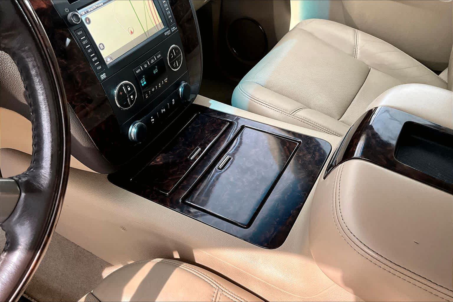 Used 2012 White Diamond Tricoat GMC Denali image 16