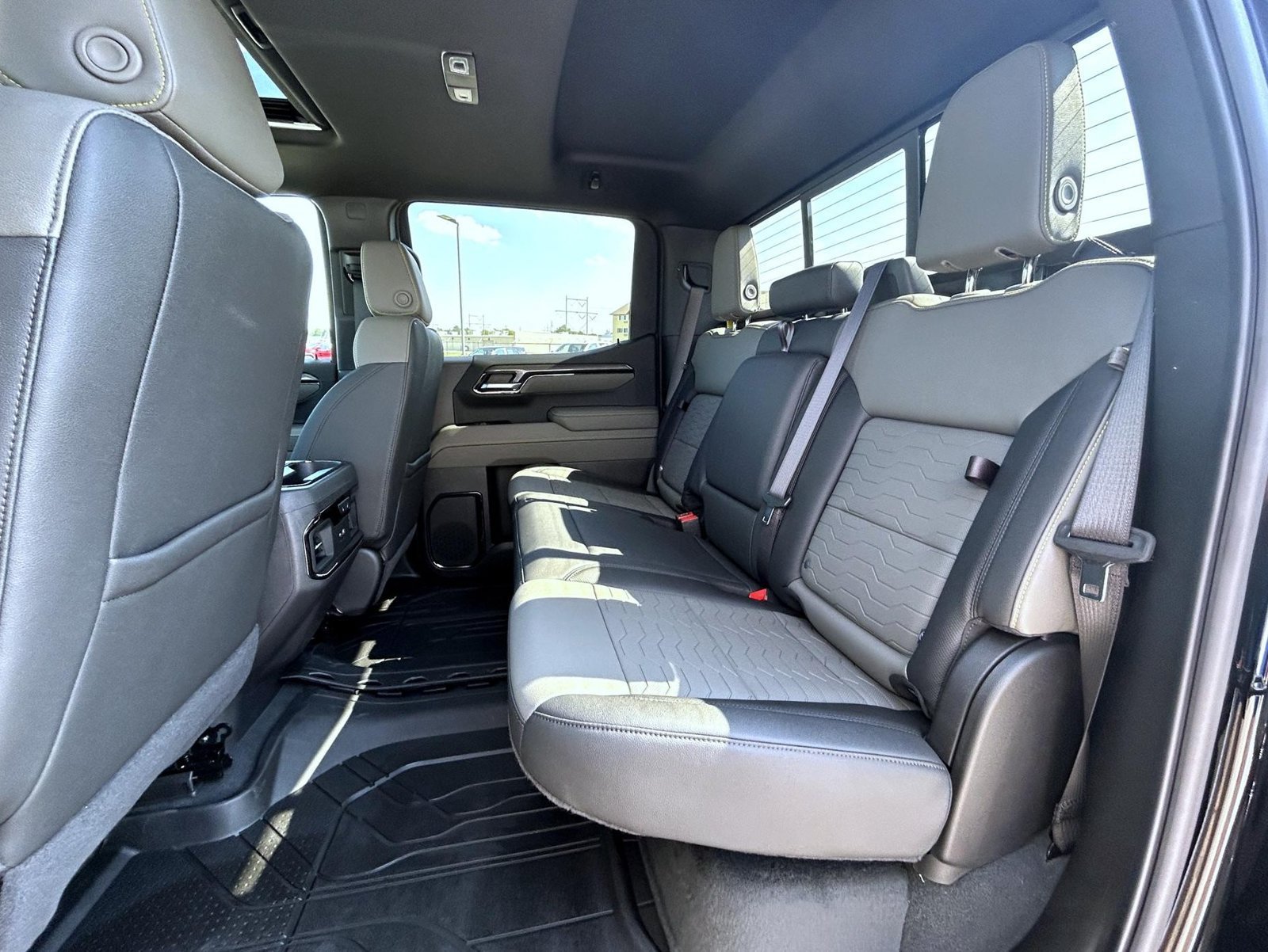 2026 Chevrolet Silverado 1500 ZR2 - Photo 22